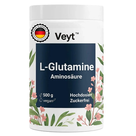 Weiße Veyt L-Glutamin Dose mit dunkelblauem Etikett, umgeben von grünen Blättern und rosa Blüten